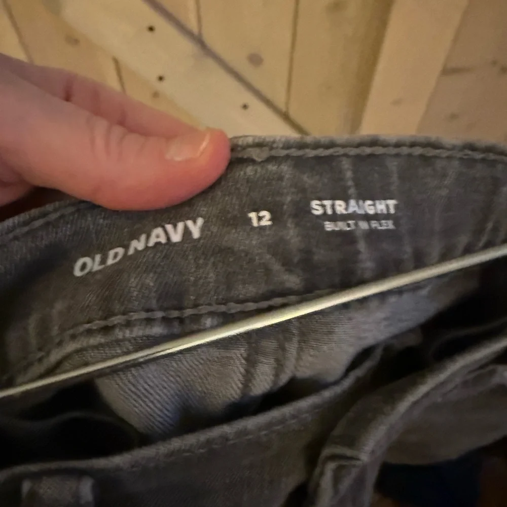 Old Navy Boys Size 12 Straight Leg Jeans in Gray